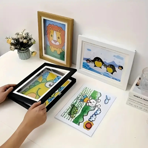 cadre dessin enfant blanc noir et bois