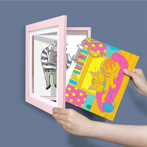 cadre dessin enfant interchangeable sur un mur