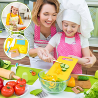 enfants qui cuisinent avec le kit cuisine enfant
