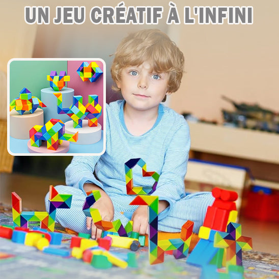 petit garçon avec puzzle 3d magnétique