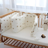 tour de lit bebe avec des oursons