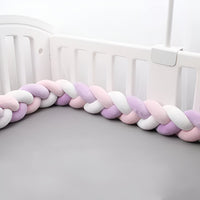 tresse de lit dans le lit à barreaux