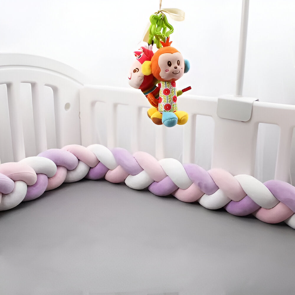 tresse de lit dans un berceau